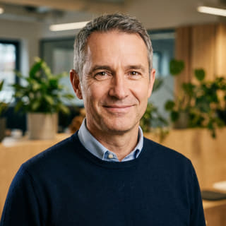 Image de profil de James Mitchell, identifié comme Directeur Général au sein de Filonèque Assets